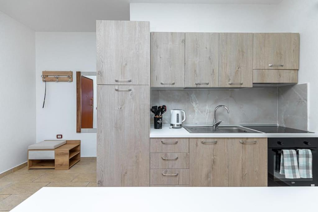 Grand View Apartment ドゥラス エクステリア 写真