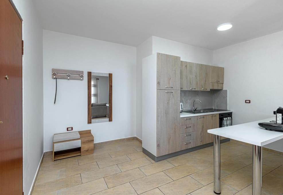 Grand View Apartment ドゥラス エクステリア 写真