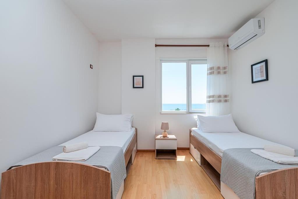 Grand View Apartment ドゥラス エクステリア 写真