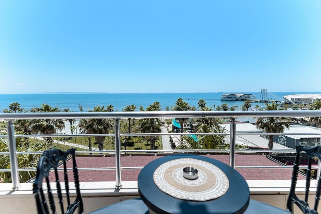 Grand View Apartment ドゥラス エクステリア 写真